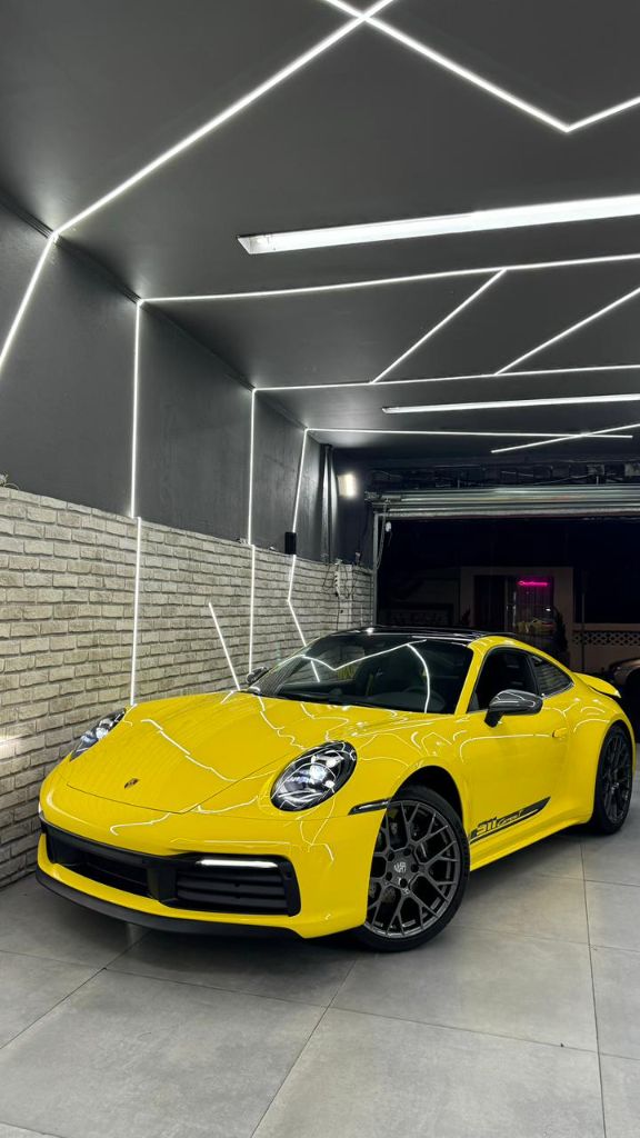 Porsche 911 amarelo - Personalizzat São Paulo